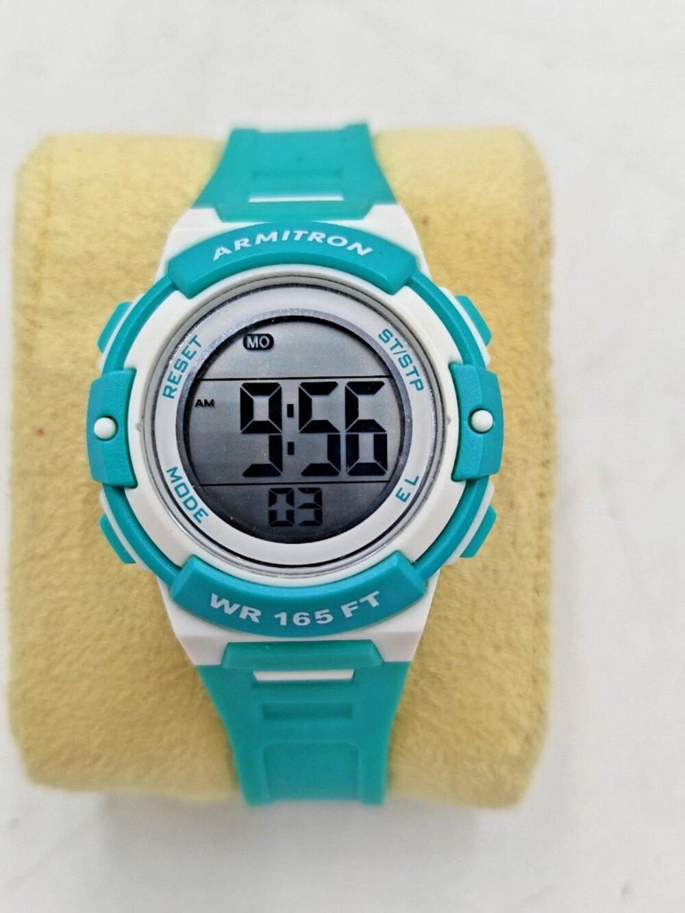 Armitron ProSport Digital Sport Watch Aqua/White 165 Ft Water Resistant – Works - Picture 1 of 5